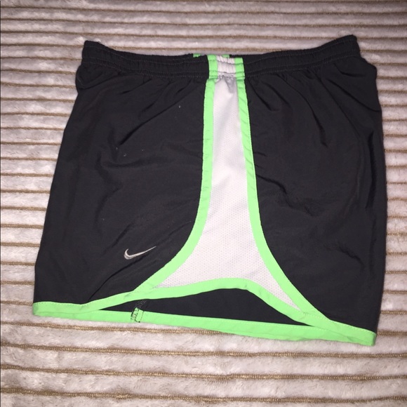 Nike shorts - Picture 2 of 4